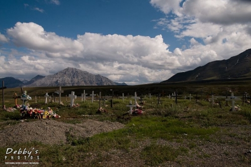 AK61 Anaktavuk Native American Burial Ground in Anaktuvuk Pass, AK