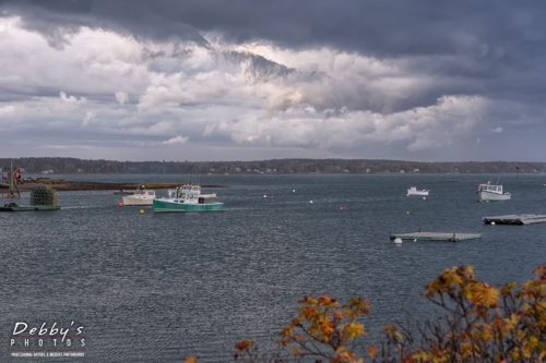 4093 Boats, Storm Clouds, near Cribstone Bridge